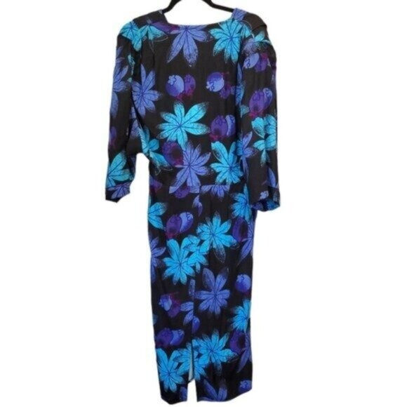 Adini Vintage | Tropical Leaf Berry Printed Surplice Neckline Maxi Dress Blue - Picture 2 of 9